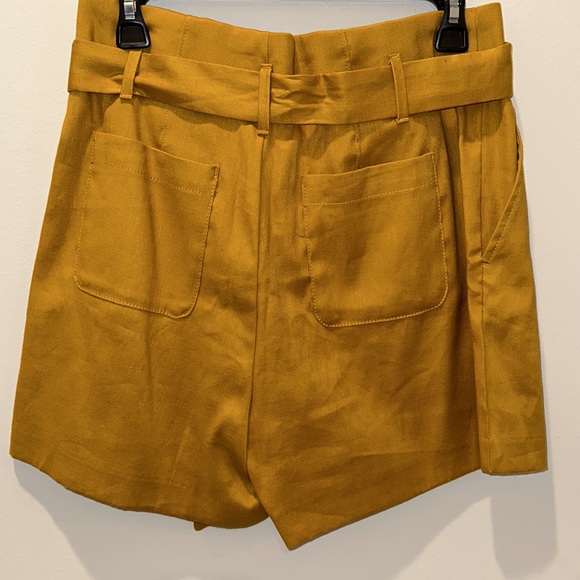 NWT Banana Republic linen blend shorts with belt - Picture 4 of 5